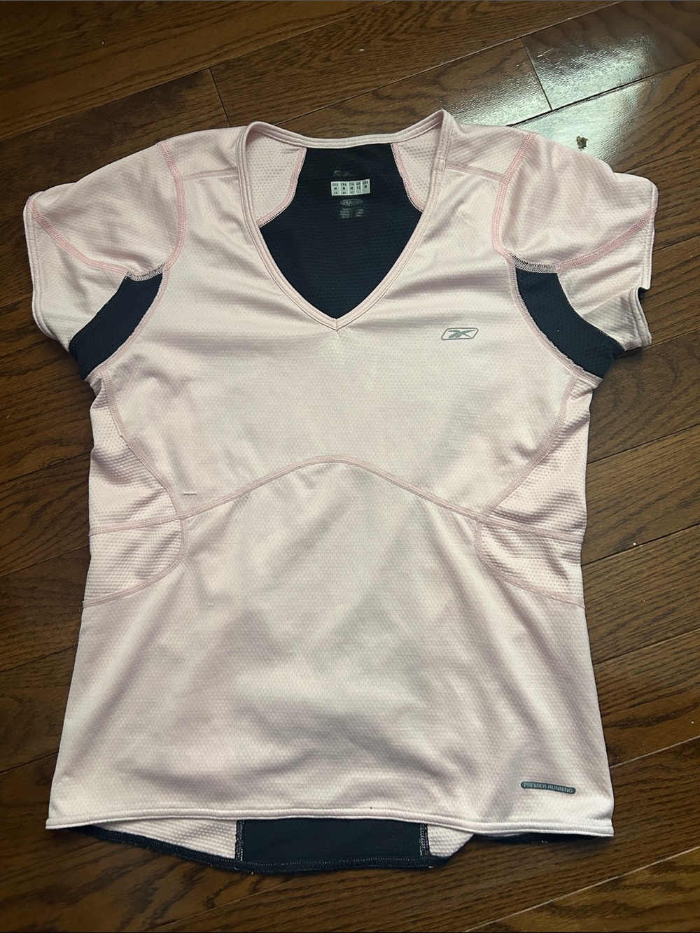 Reebok Running Top -Excellent Condition